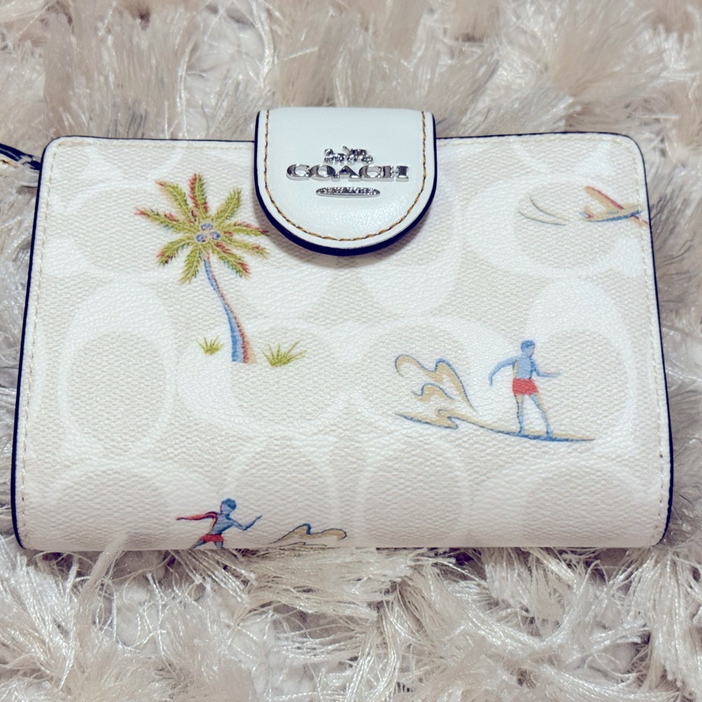 🌴 Brand 🆕 Coach MEDIUM CORNER ZIP WALLET IN SIGNATURE CANVAS WITH HULA PRINT🌴 - Picture 7 of 13